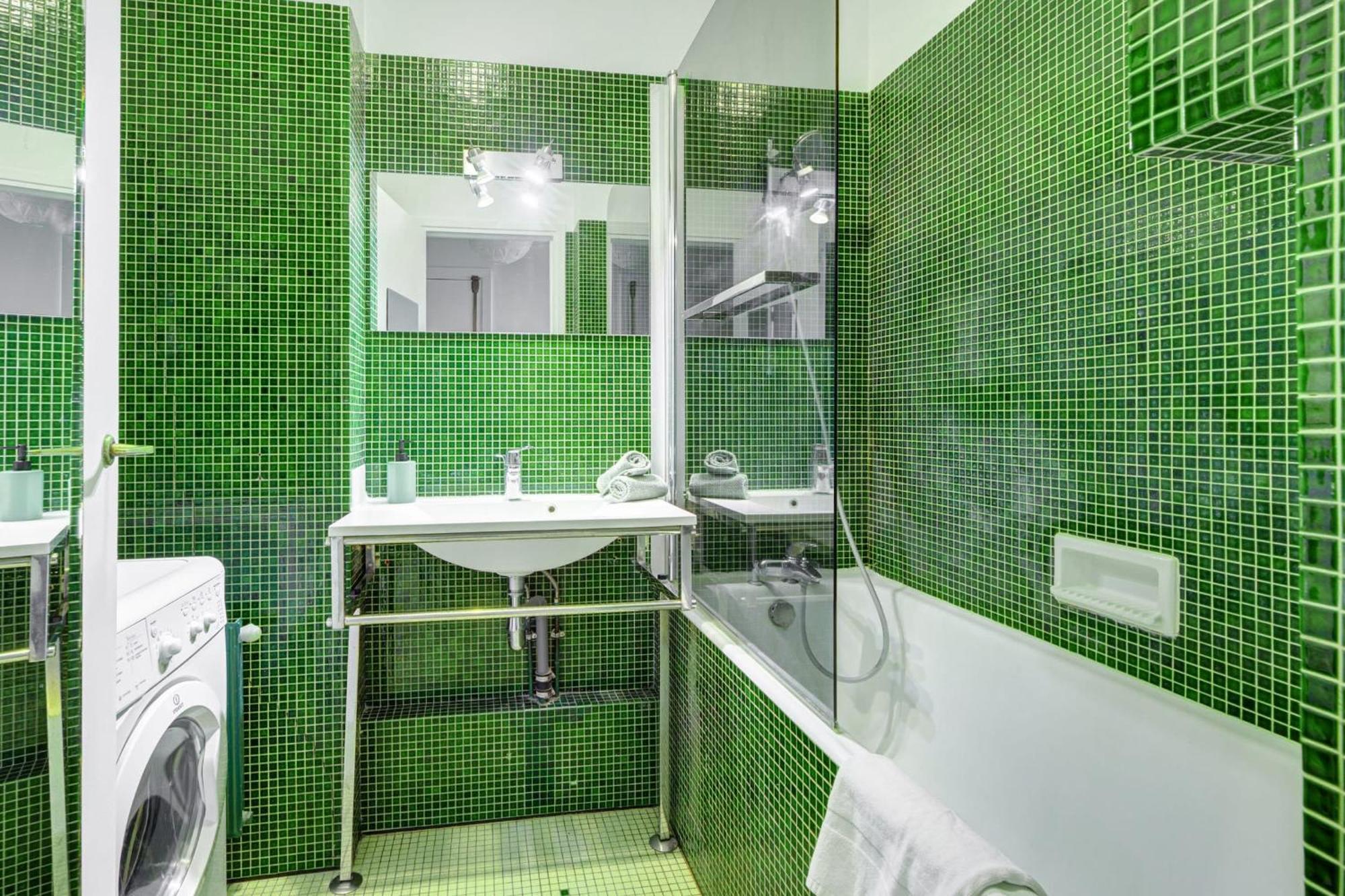 St Germain & Le Bon Marche With Balcony - Cityapartmentstay Paris Exterior photo