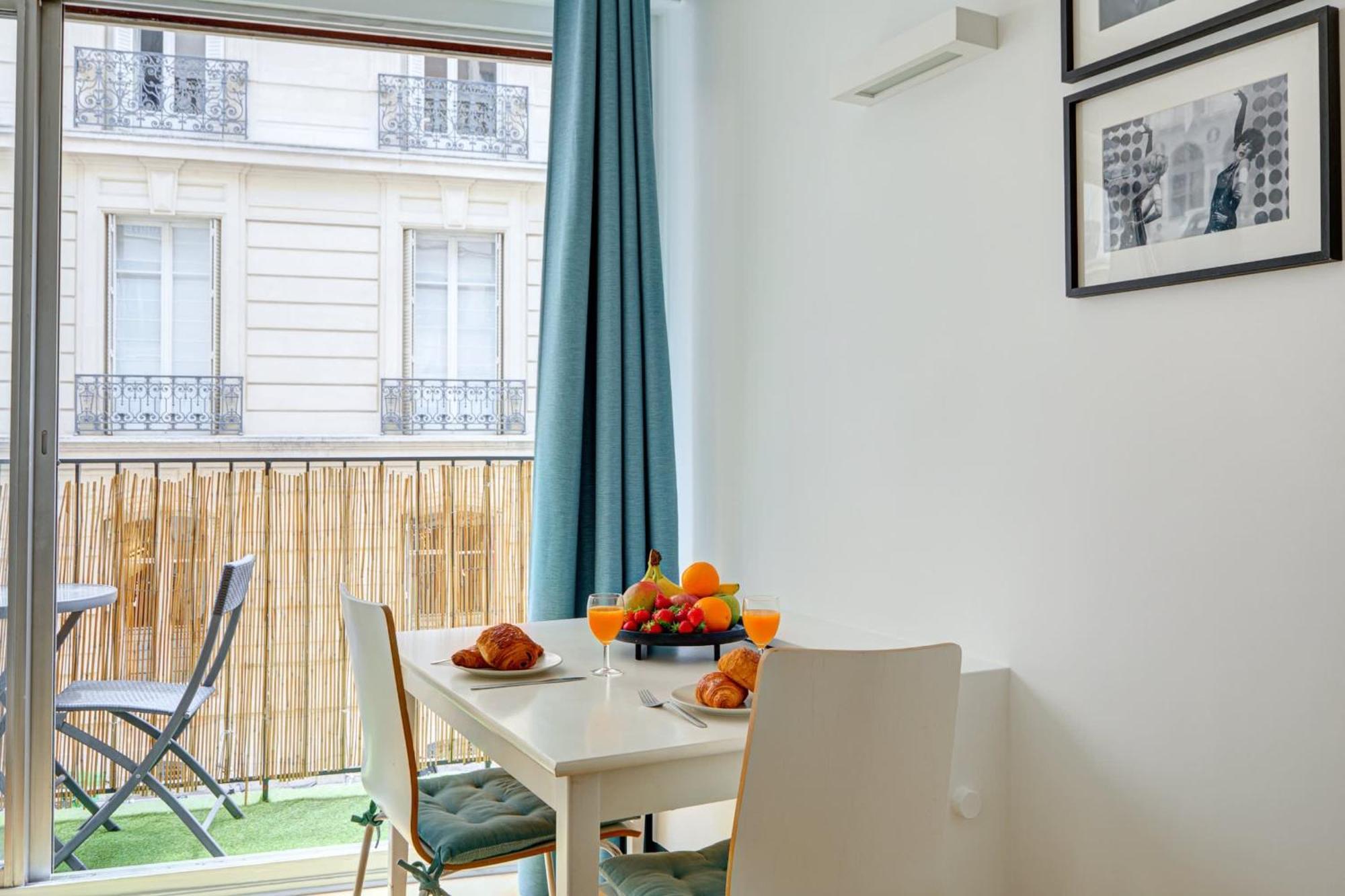 St Germain & Le Bon Marche With Balcony - Cityapartmentstay Paris Exterior photo