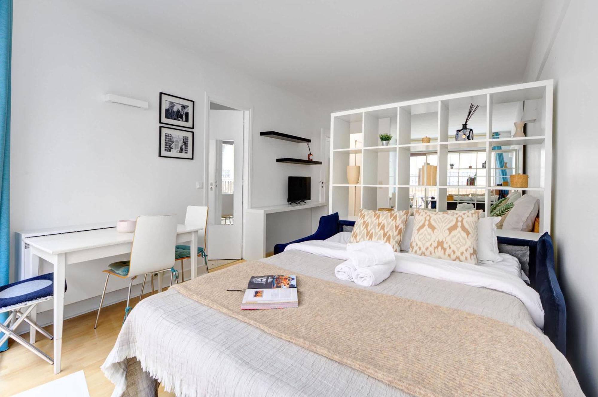 St Germain & Le Bon Marche With Balcony - Cityapartmentstay Paris Exterior photo